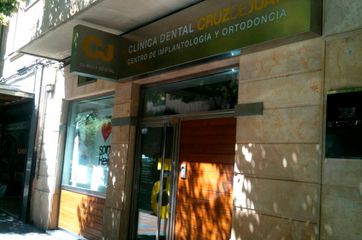 Rar Inox – Talleres Arroyo Revilla fachada de clínica dental 