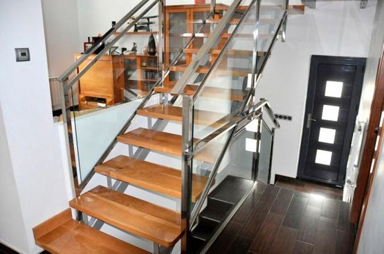 Rar Inox – Talleres Arroyo Revilla escaleras de madera